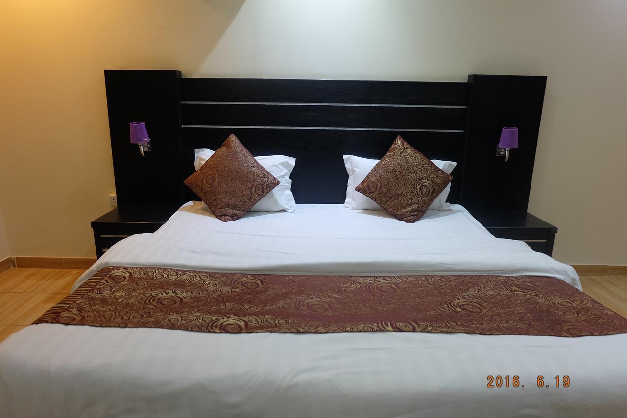 Talin Star Suites Riad Exterior foto