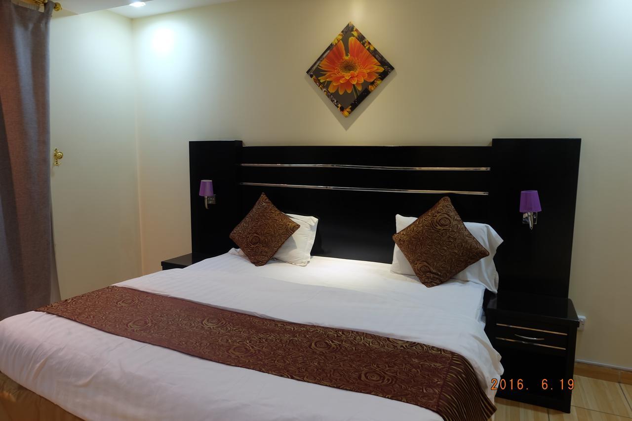 Talin Star Suites Riad Exterior foto